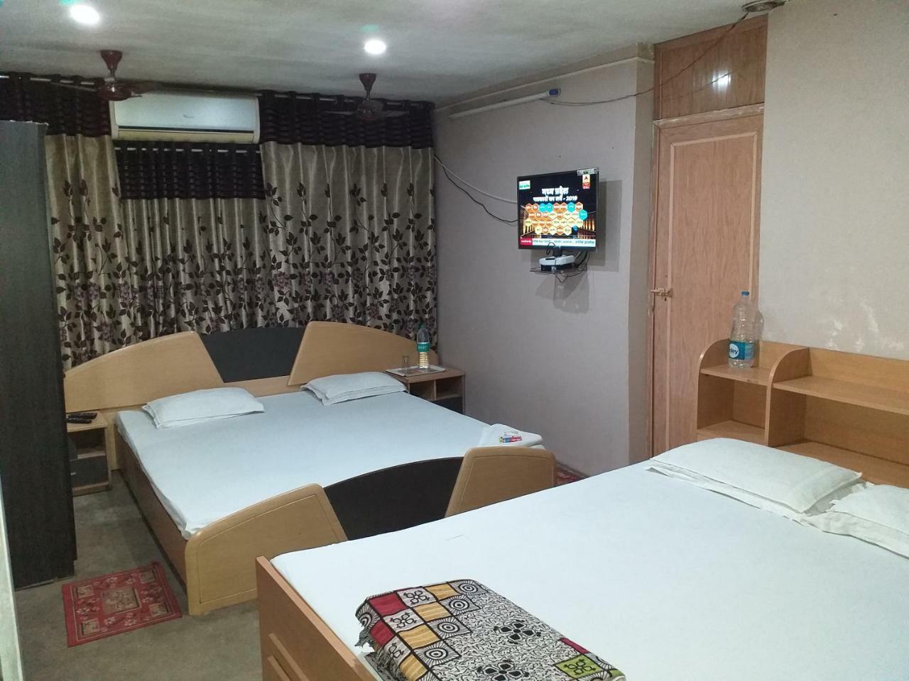 Royal Paying Guest Hotel Kolkata Ngoại thất bức ảnh